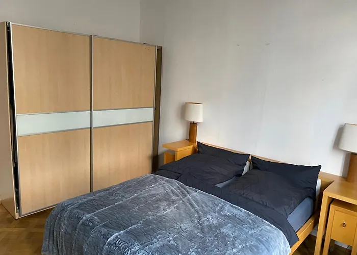 Geraeumige 4-zimmer-wohnung Im Familienfreundlichen Westend Mit Balkon * Frankfurt am Main